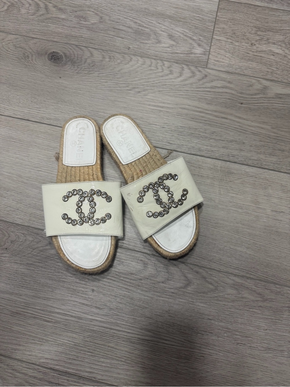 CHANEL Ivory Leather Crystal CC Logo Slide Sandals